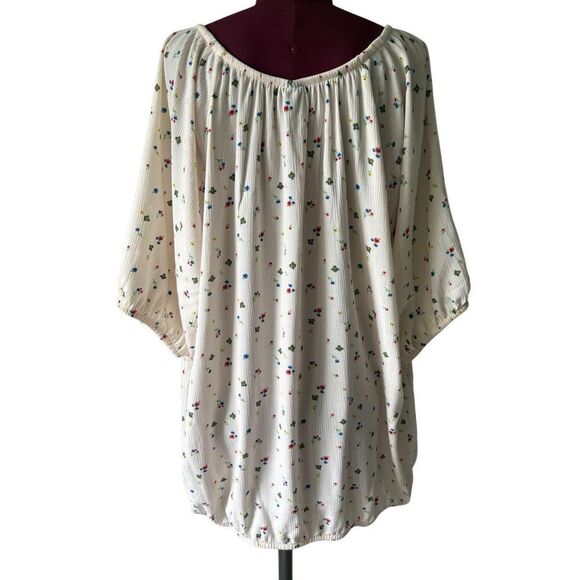 Torrid Crinkle Gauze Blouse Short Sleeve Top size 3 US 3X 22 24 Ditsy Scatter Fl - Picture 4 of 9